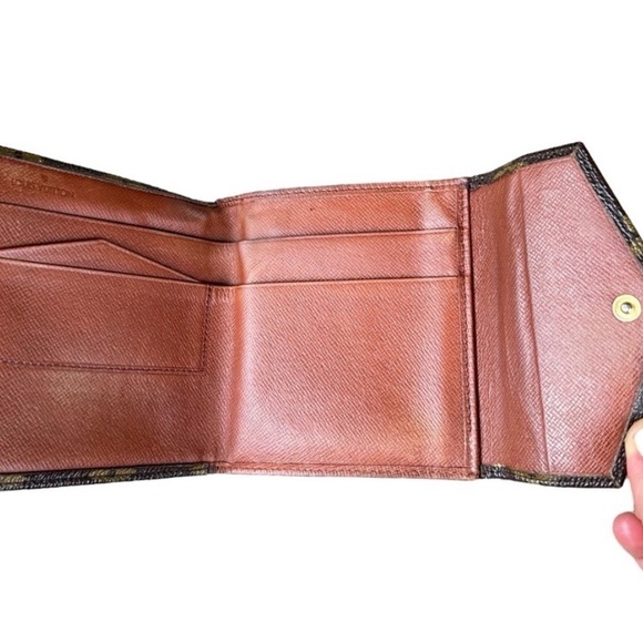 LOUIS VUITTON Vintage Monogram Elise Trifold Wallet - Picture 4 of 14